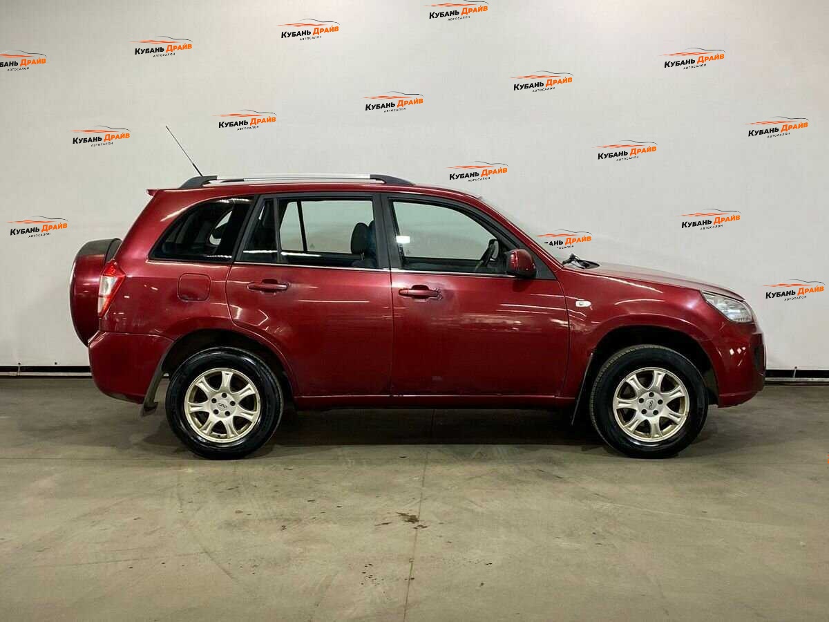 Chery Tiggo (T11) 2013 года с пробегом. Фото: #3