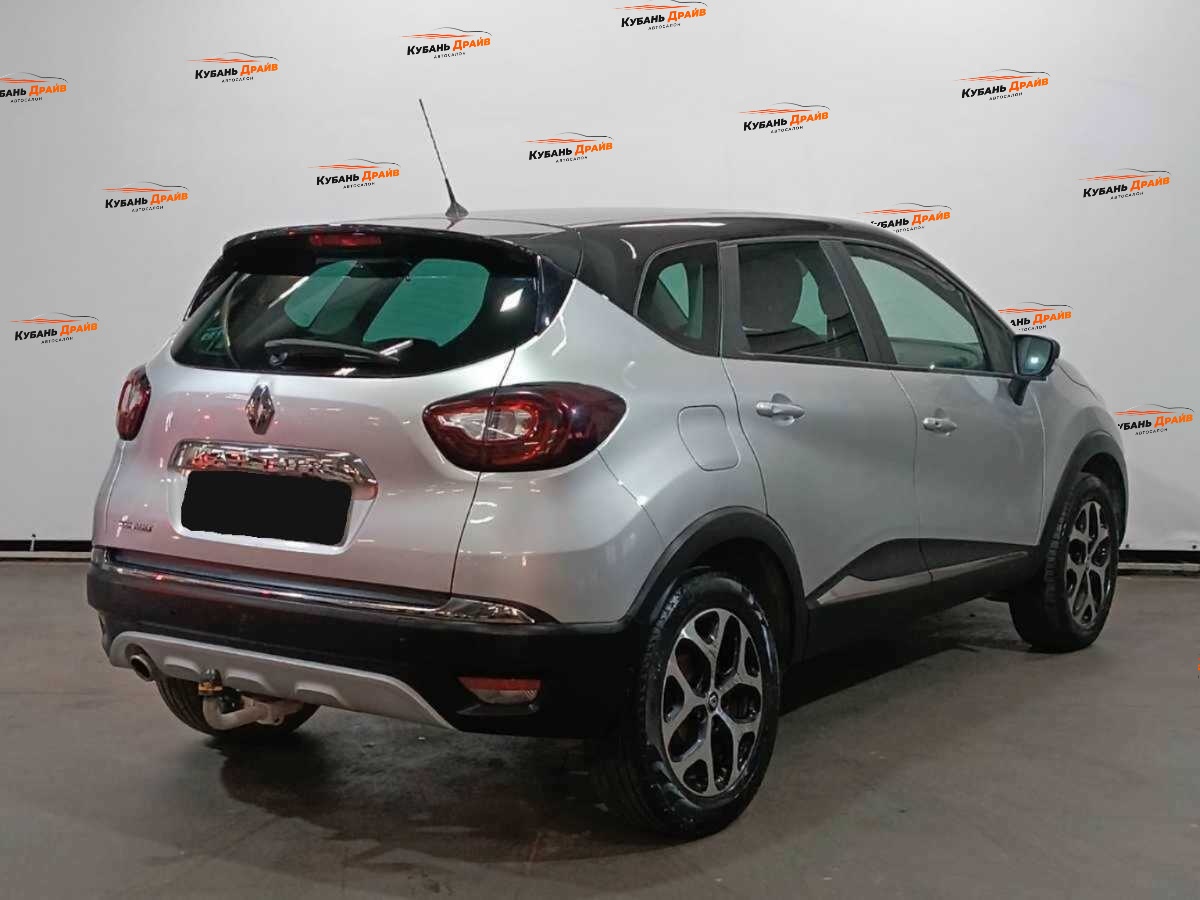 Renault Kaptur 2016 года с пробегом. Фото: #4
