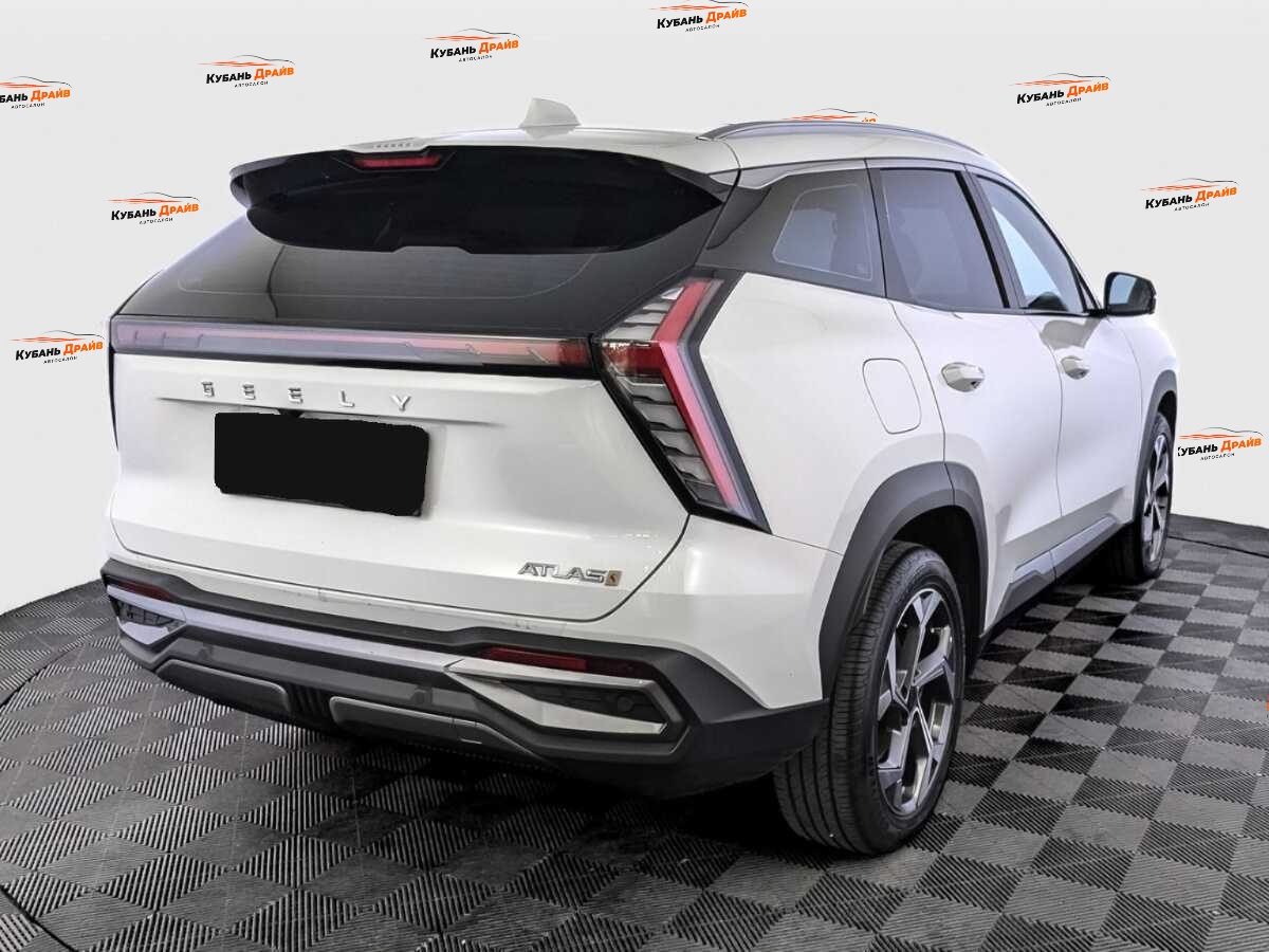 Geely Atlas 2024 года с пробегом. Фото: #4
