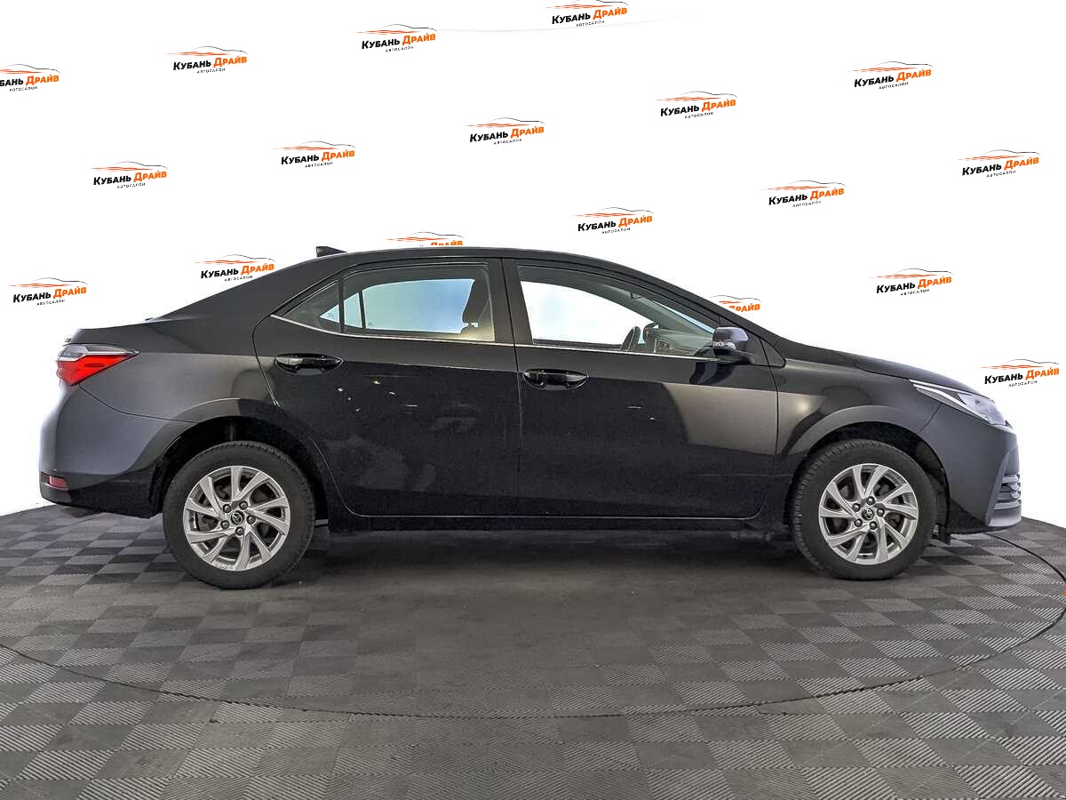 Toyota Corolla 2017 года с пробегом. Фото: #3