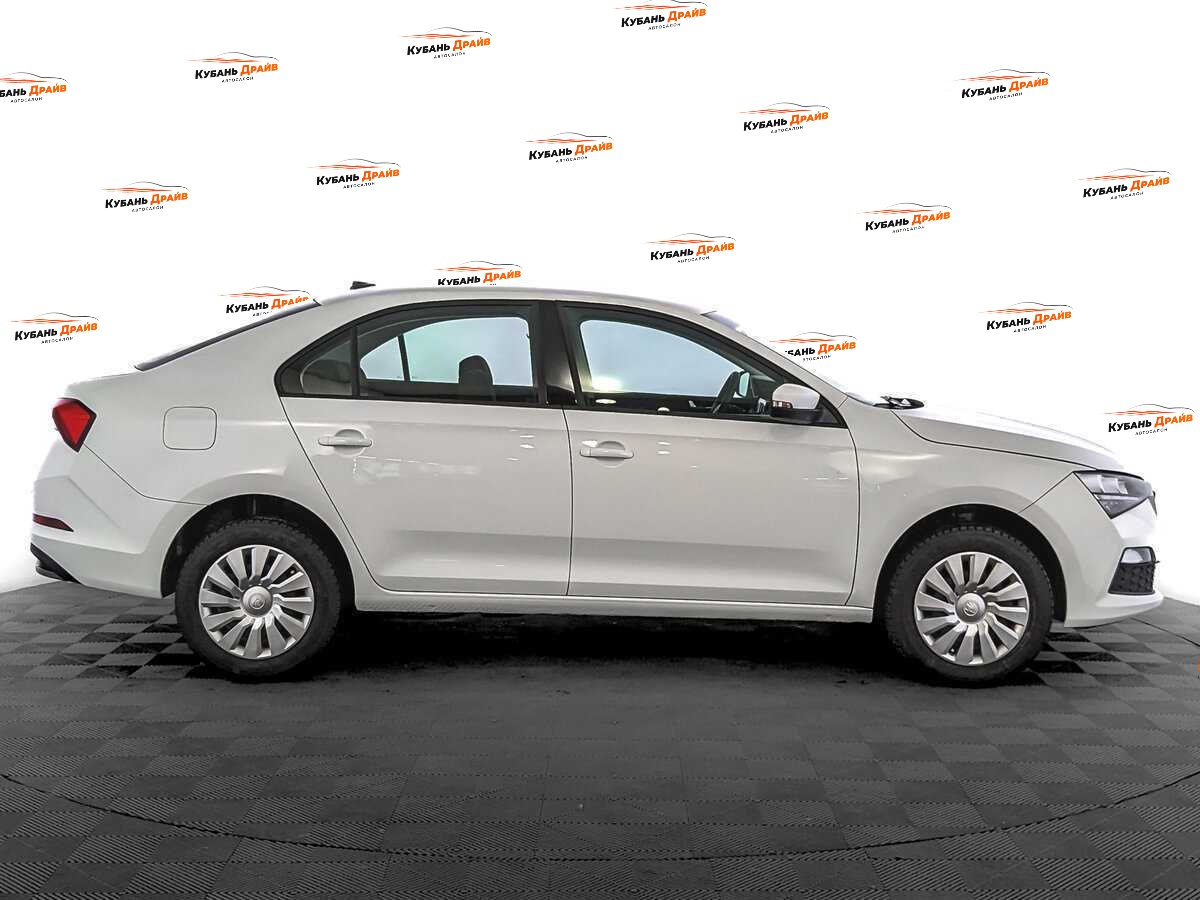 Skoda Rapid 2021 года с пробегом. Фото: #3