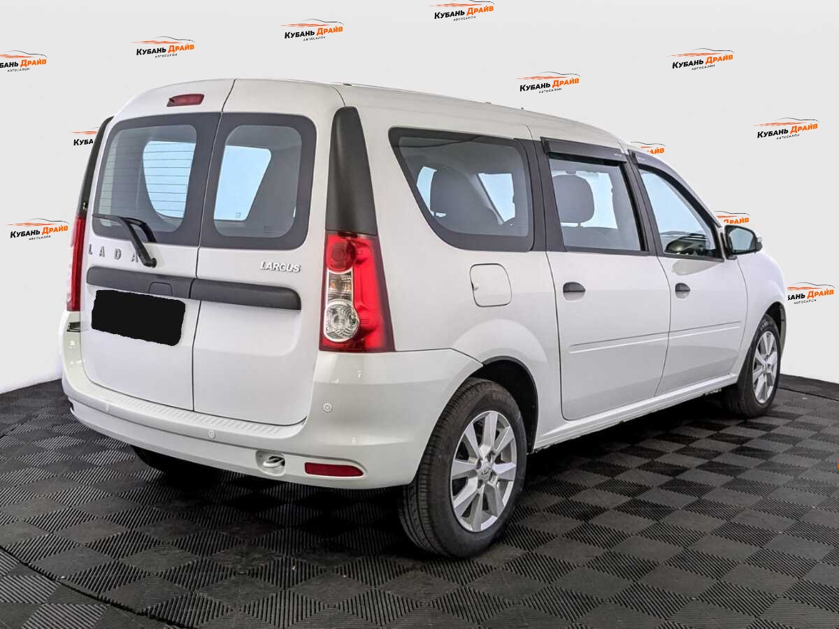 Lada (ВАЗ) Largus 2023 года с пробегом. Фото: #4