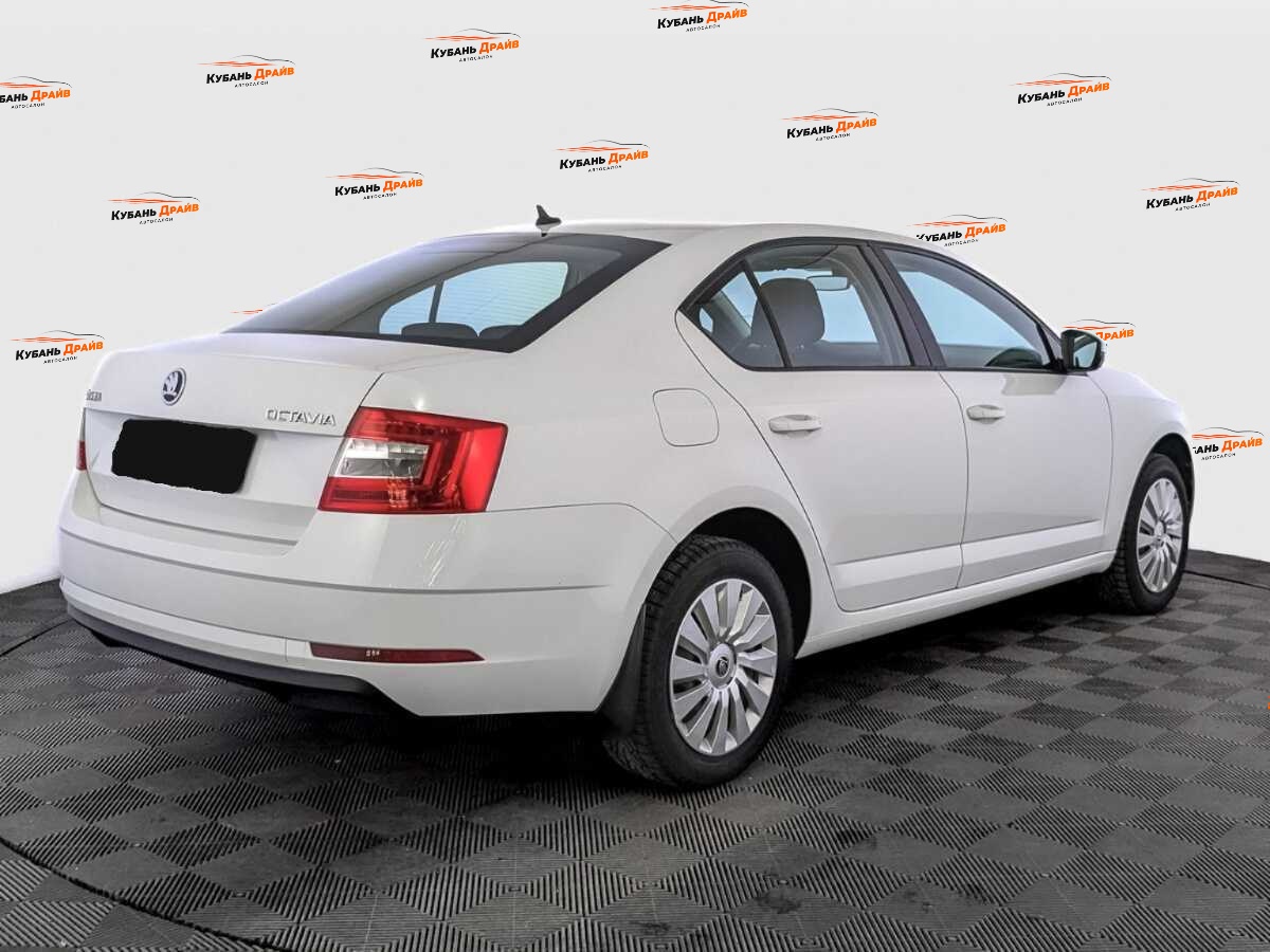 Skoda Octavia 2019 года с пробегом. Фото: #4