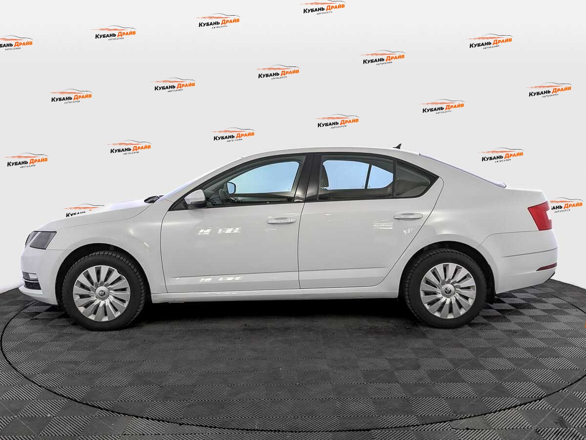 Skoda Octavia 2019 года с пробегом. Фото: #7