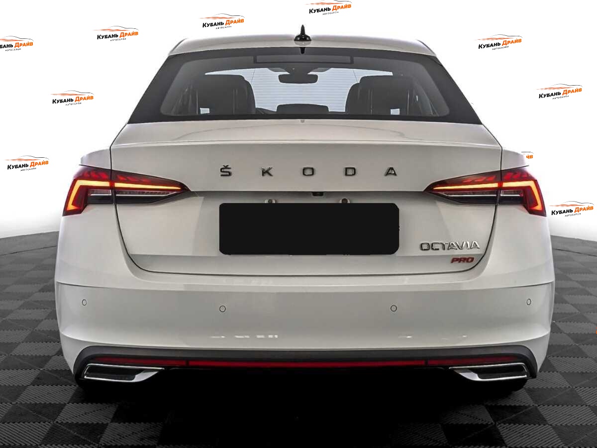 Skoda Octavia 2023 года с пробегом. Фото: #5