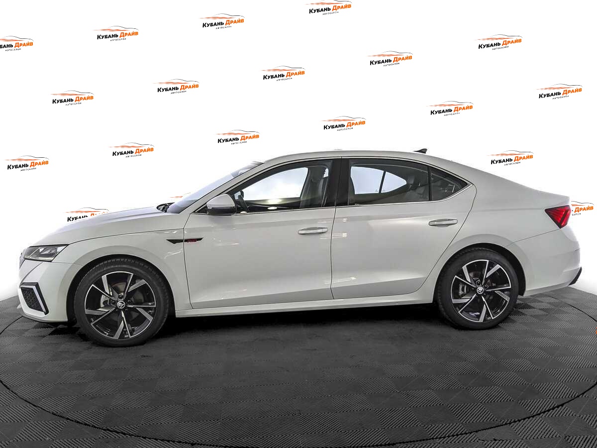 Skoda Octavia 2023 года с пробегом. Фото: #7