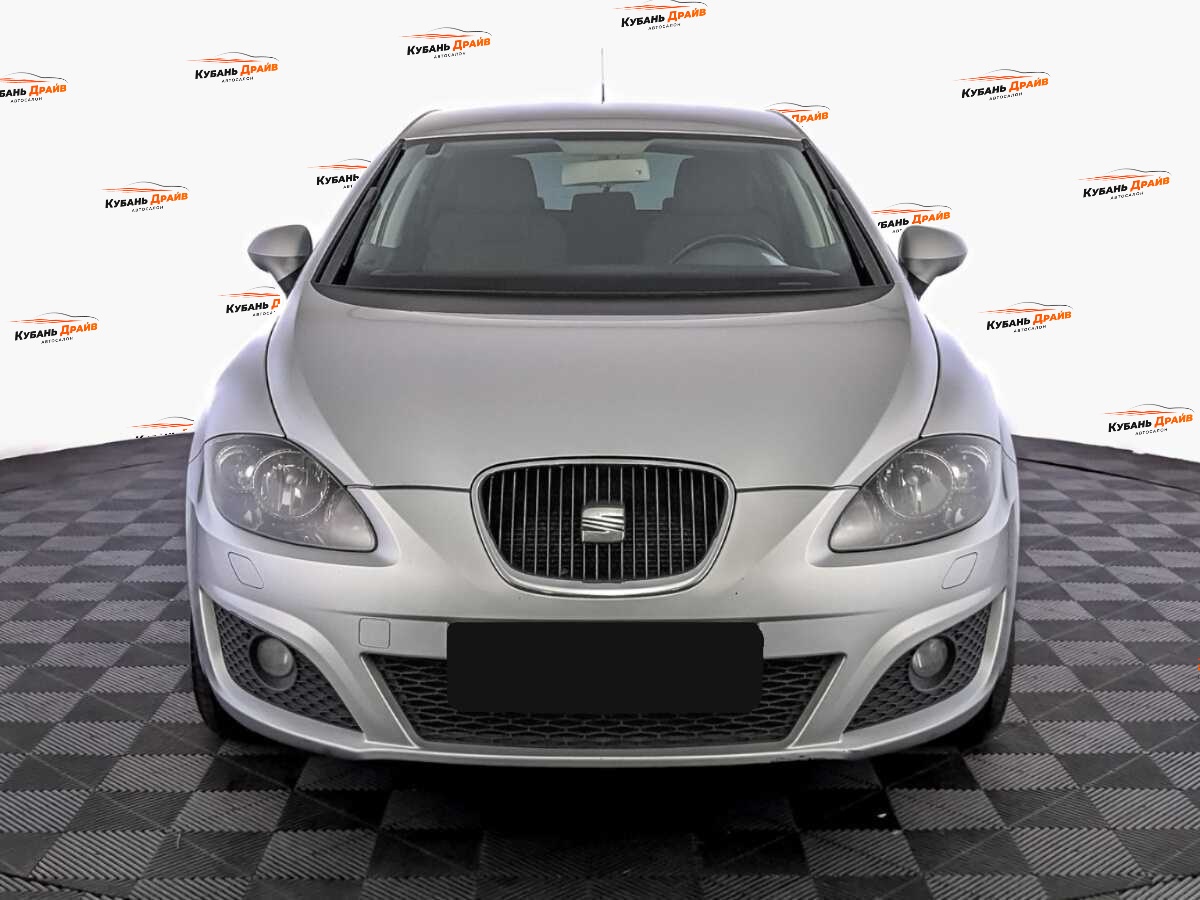 SEAT Leon 2012 года с пробегом. Фото: #1