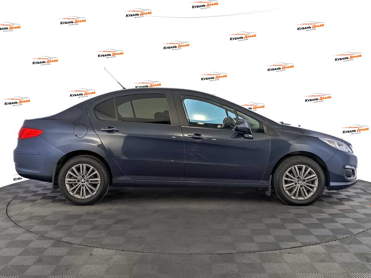 Peugeot 408 2020 года с пробегом. Фото: #3