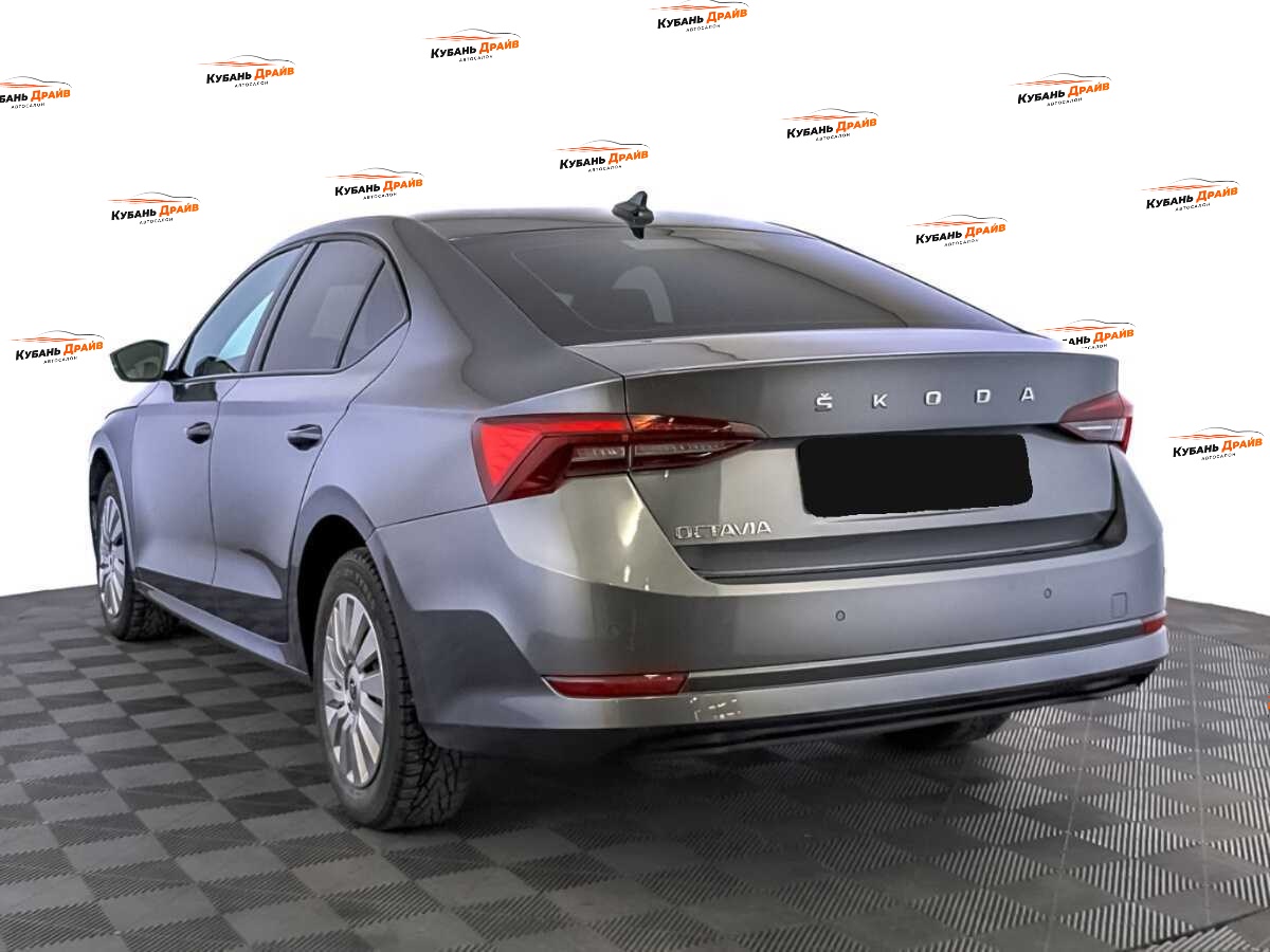 Skoda Octavia 2021 года с пробегом. Фото: #6