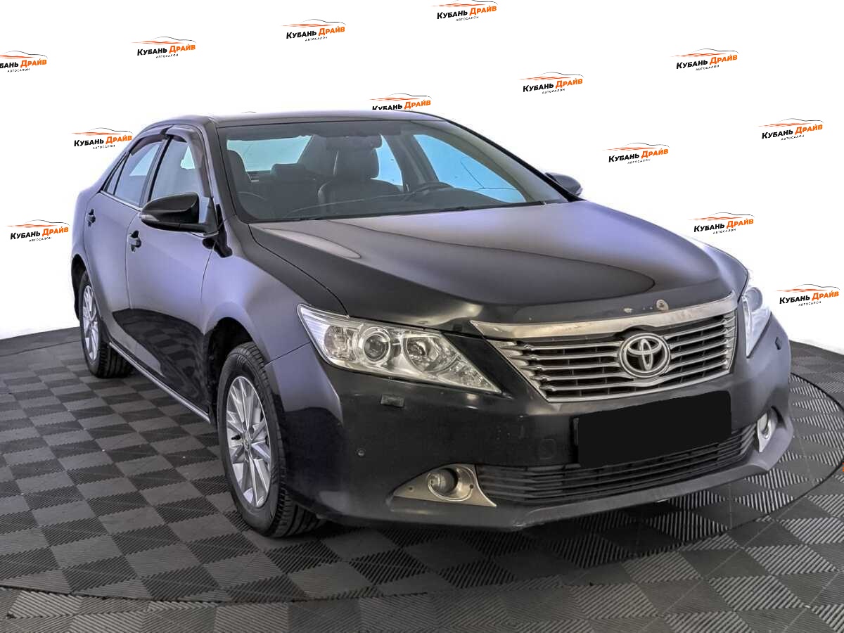 Toyota Camry 2014 года с пробегом. Фото: #2