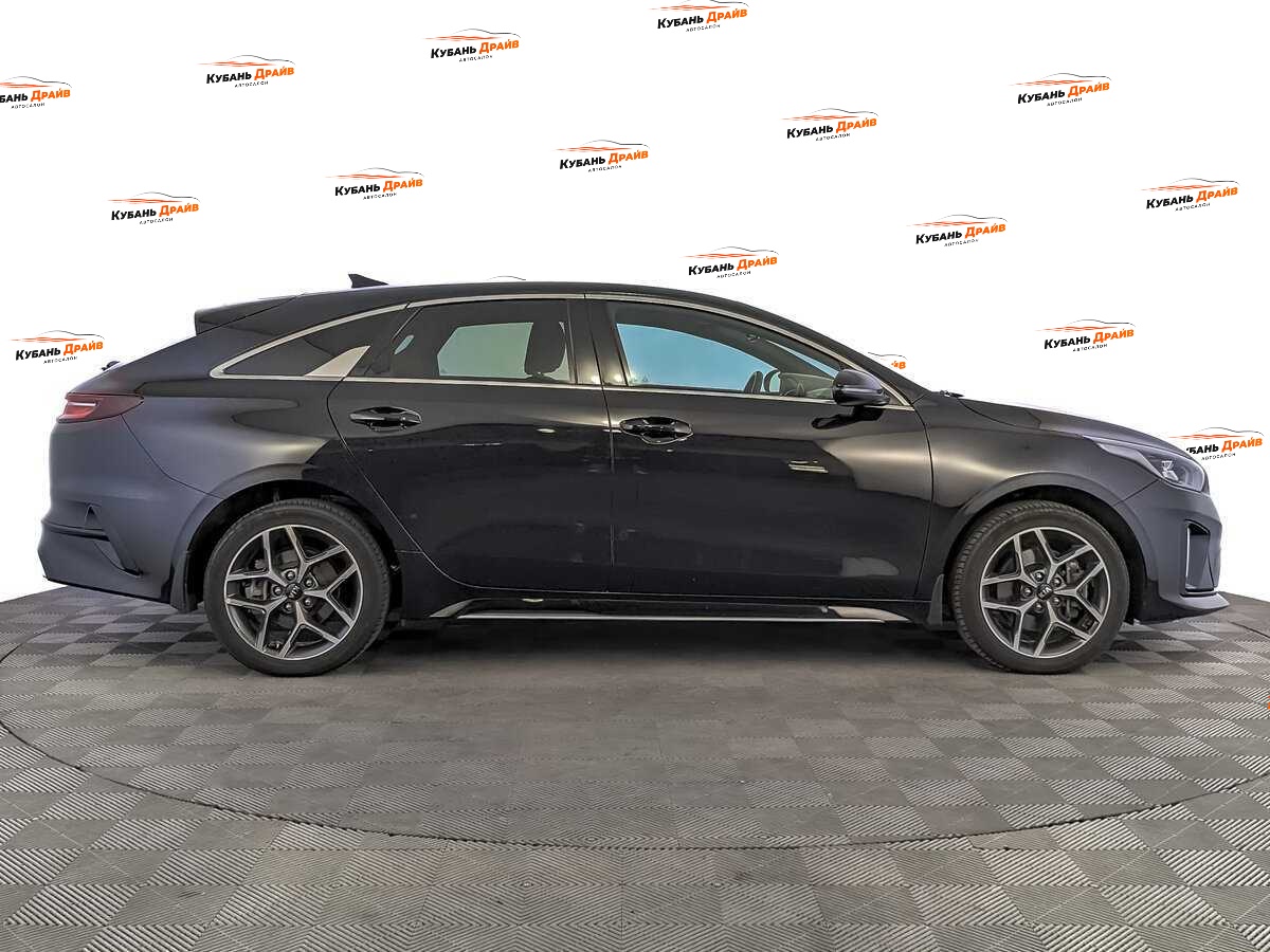 Kia Proceed 2021 года с пробегом. Фото: #3