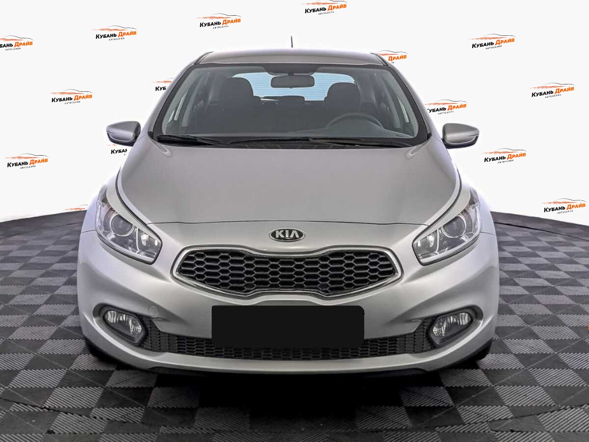 Kia Ceed 2015 года с пробегом. Фото: #1