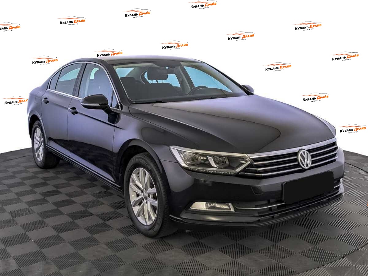 Volkswagen Passat 2018 года с пробегом. Фото: #2