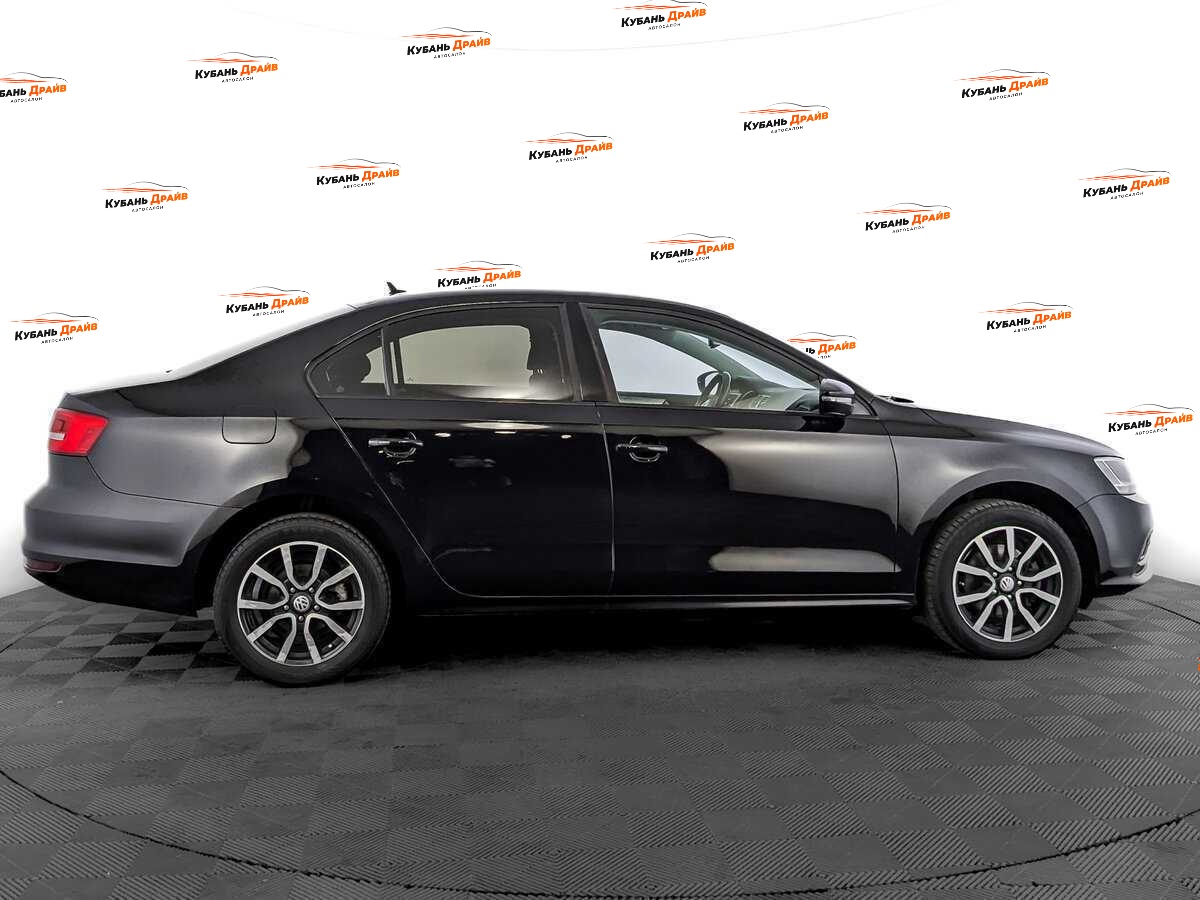 Volkswagen Jetta 2015 года с пробегом. Фото: #3