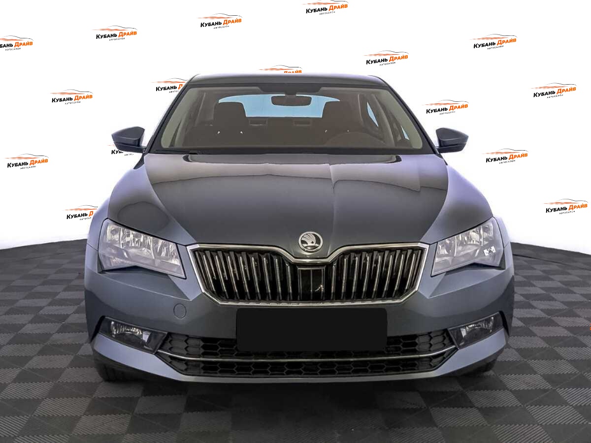 Skoda Superb 2019 года с пробегом. Фото: #1