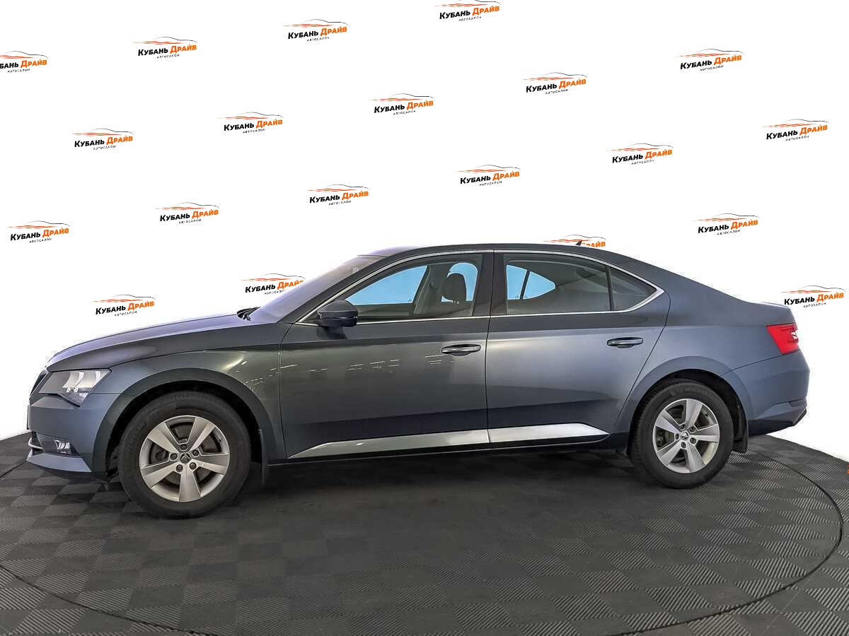 Skoda Superb 2019 года с пробегом. Фото: #7