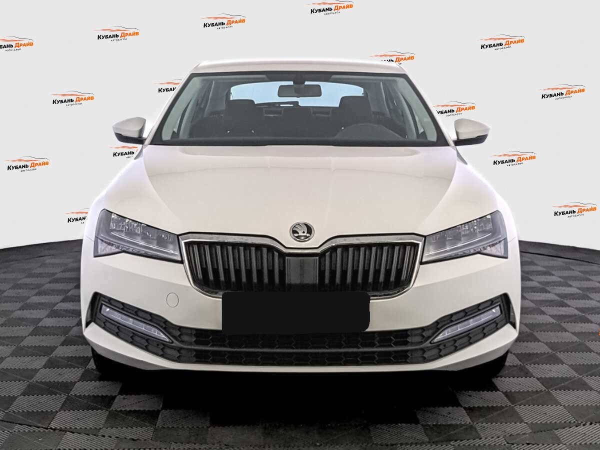 Skoda Superb 2021 года с пробегом. Фото: #1