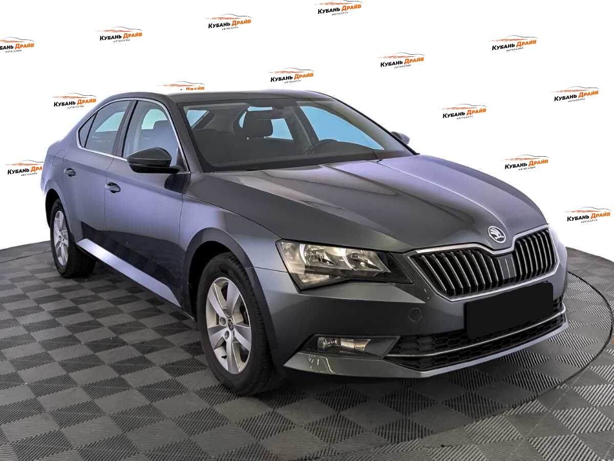 Skoda Superb 2018 года с пробегом. Фото: #2