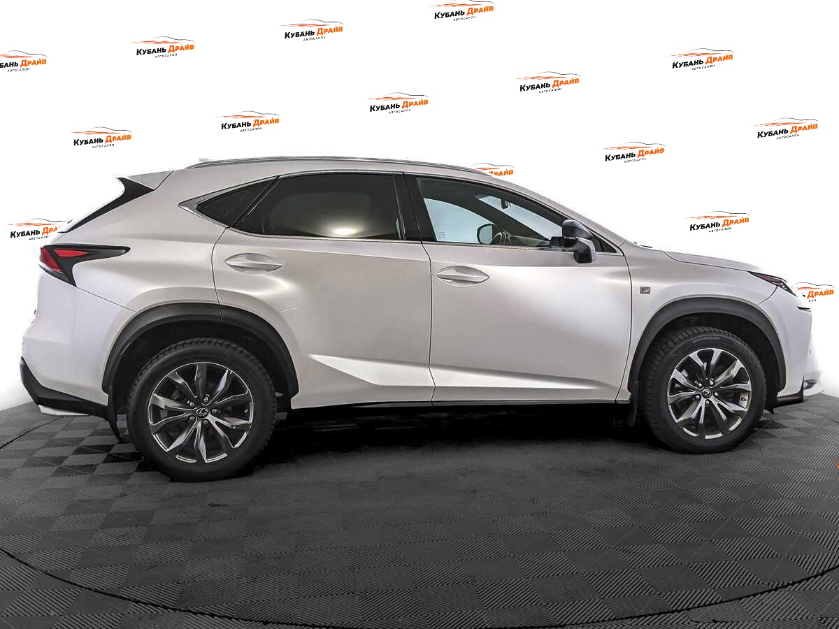 Lexus NX 2015 года с пробегом. Фото: #3
