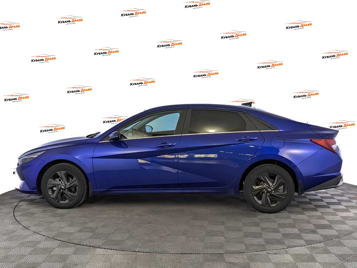 Hyundai Elantra 2021 года с пробегом. Фото: #7