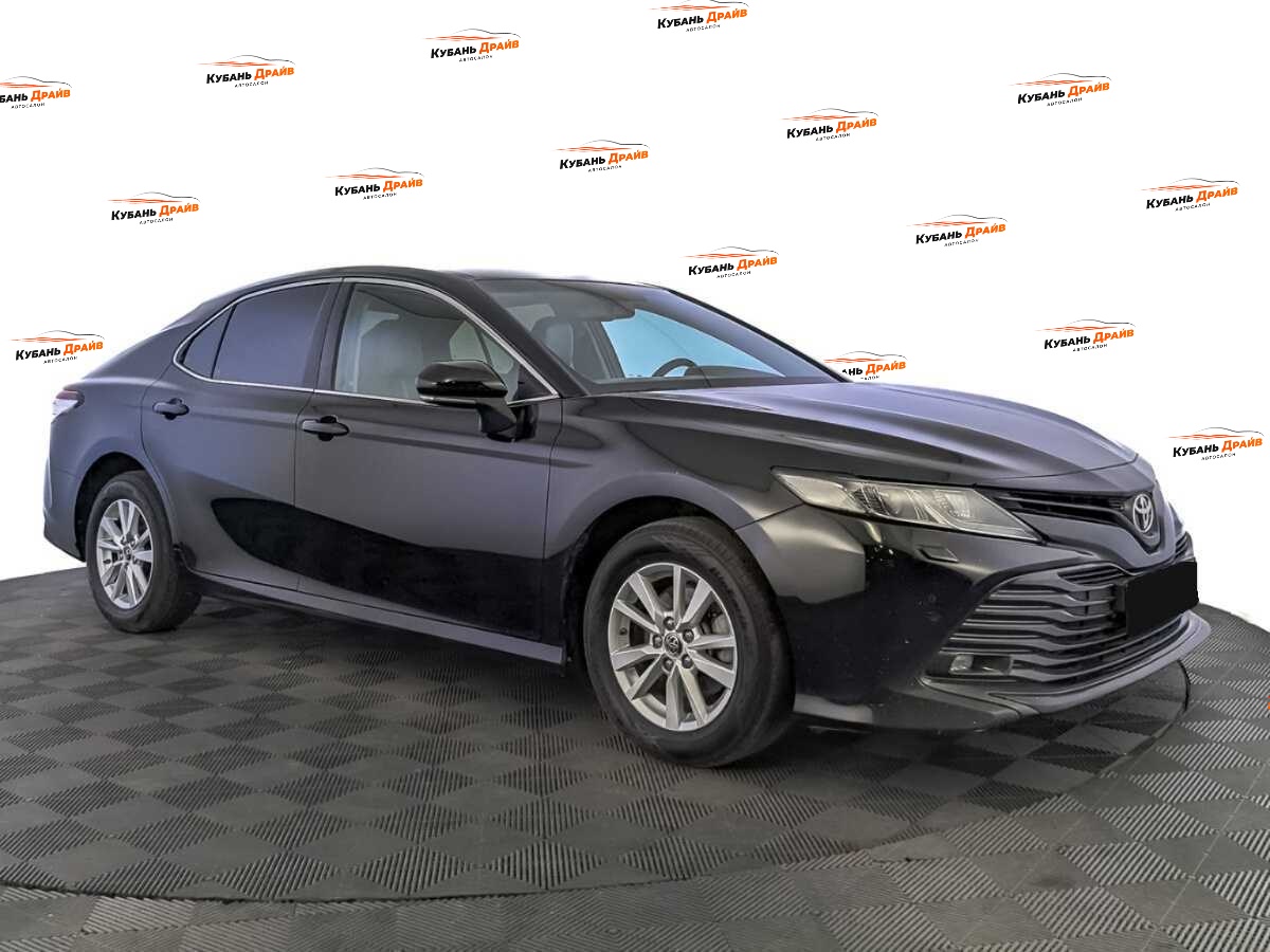 Toyota Camry 2019 года с пробегом. Фото: #2