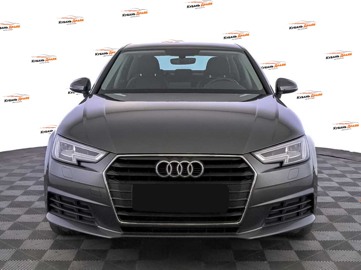 Audi A4 2018 года с пробегом. Фото: #1