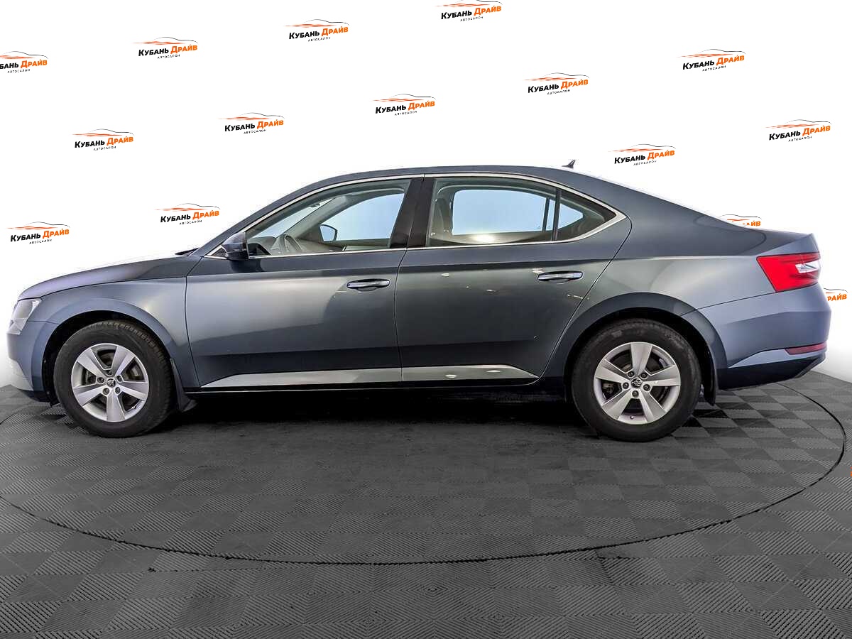 Skoda Superb 2019 года с пробегом. Фото: #7