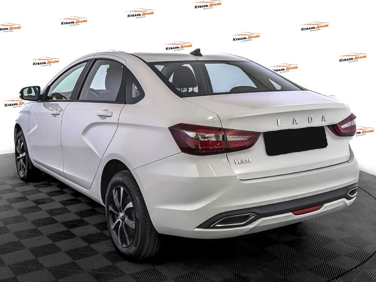 Lada (ВАЗ) Vesta 2023 года с пробегом. Фото: #6
