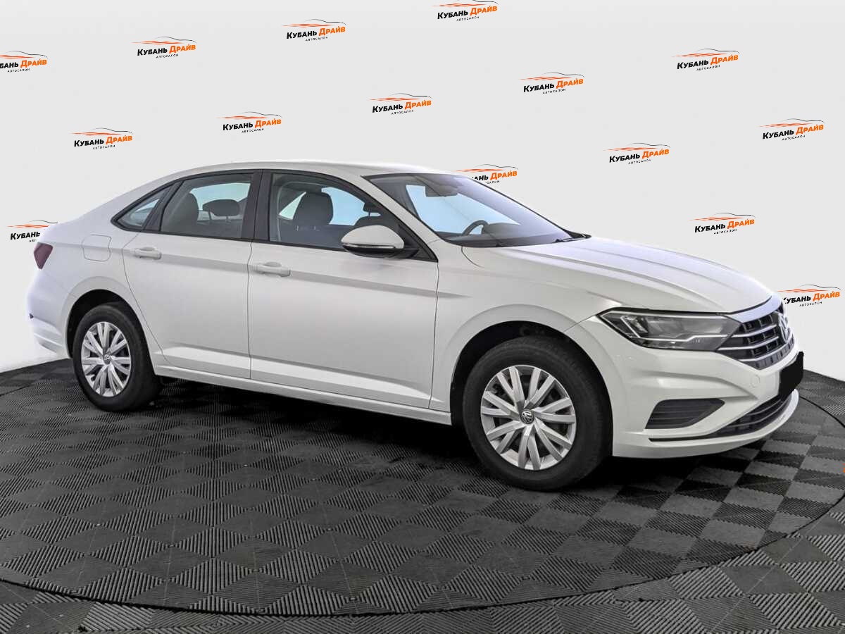 Volkswagen Jetta 2020 года с пробегом. Фото: #2