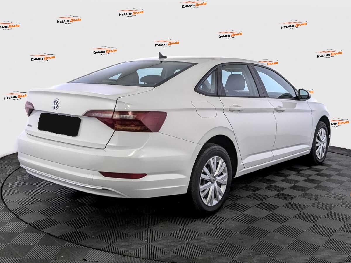Volkswagen Jetta 2020 года с пробегом. Фото: #4