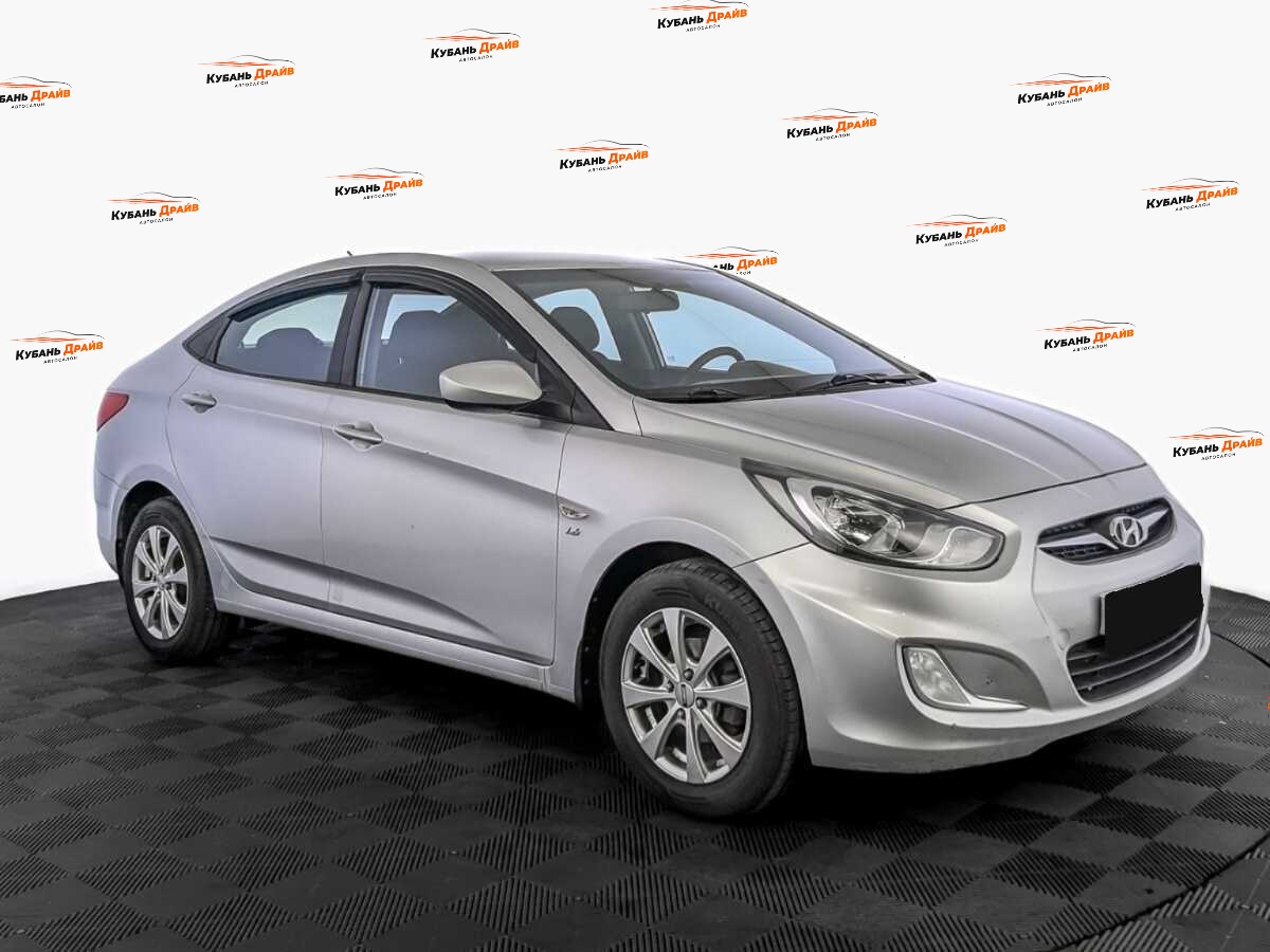 Hyundai Solaris 2012 года с пробегом. Фото: #2