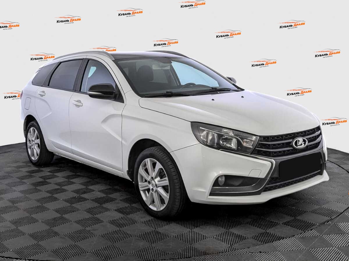 Lada (ВАЗ) Vesta 2021 года с пробегом. Фото: #2