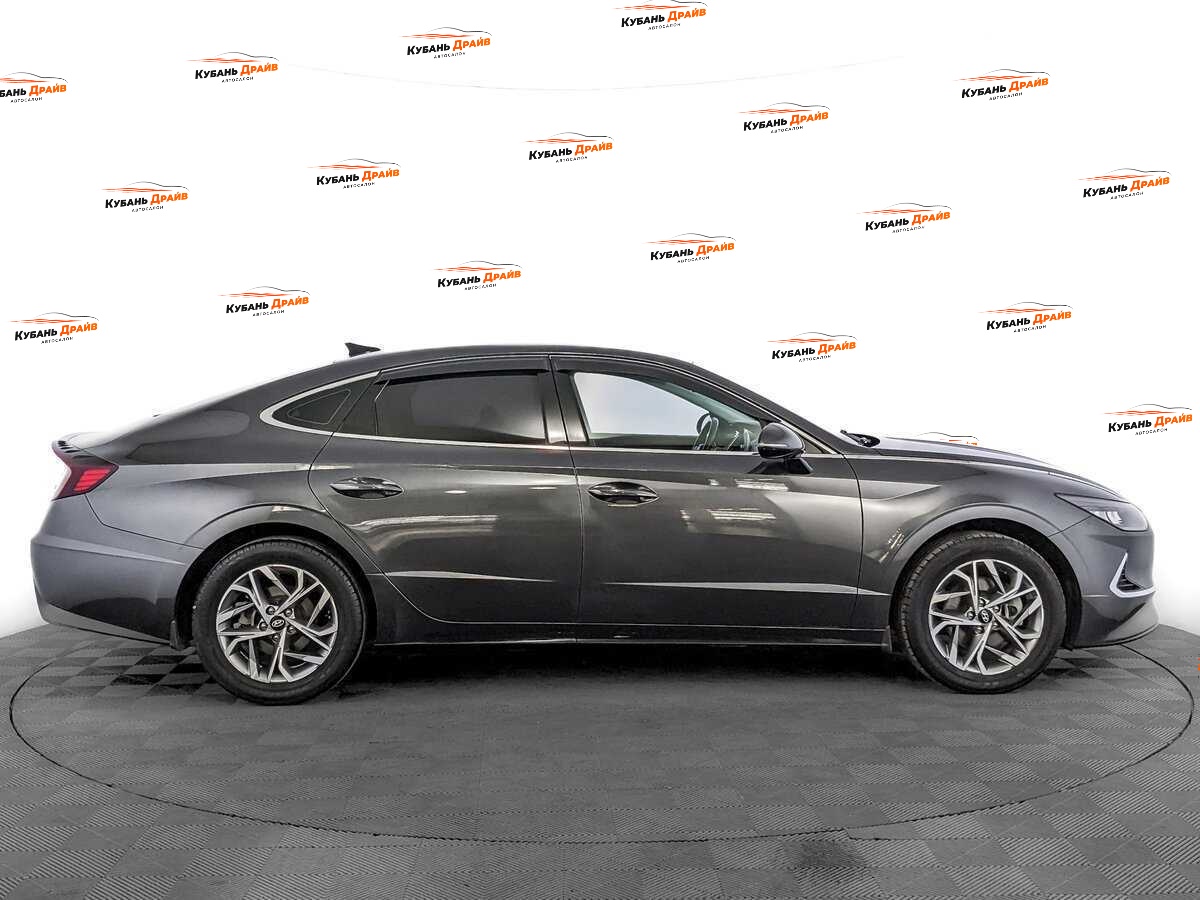 Hyundai Sonata 2021 года с пробегом. Фото: #3