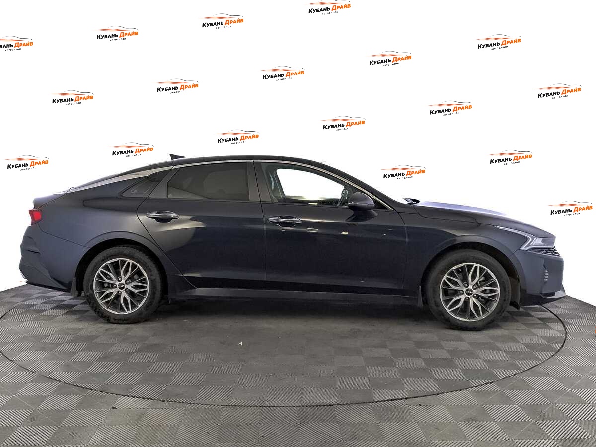 Kia K5 2021 года с пробегом. Фото: #3