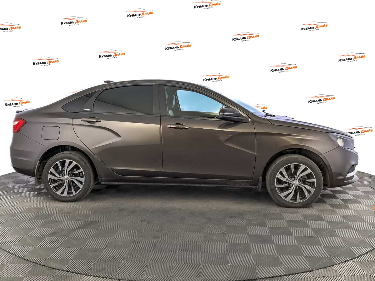 Lada (ВАЗ) Vesta 2019 года с пробегом. Фото: #3