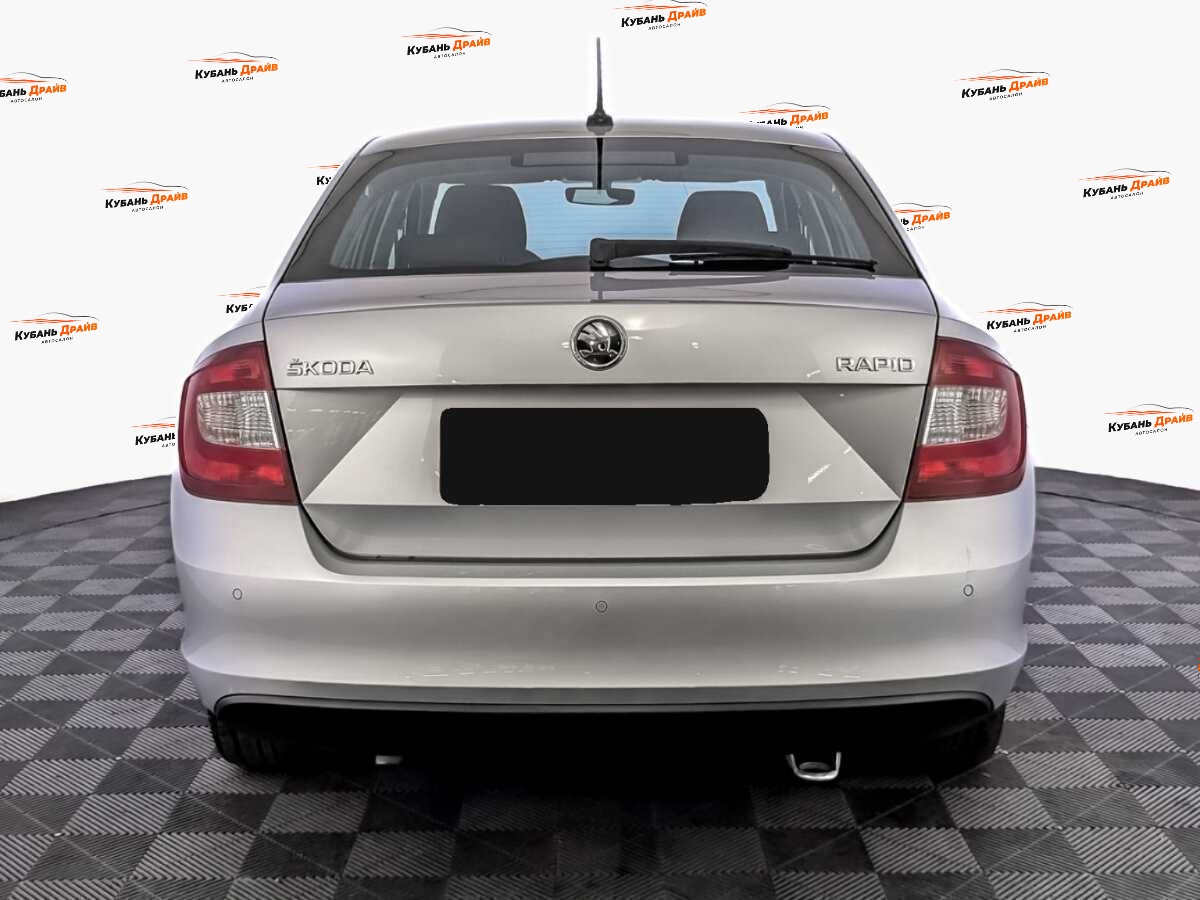 Skoda Rapid 2018 года с пробегом. Фото: #5