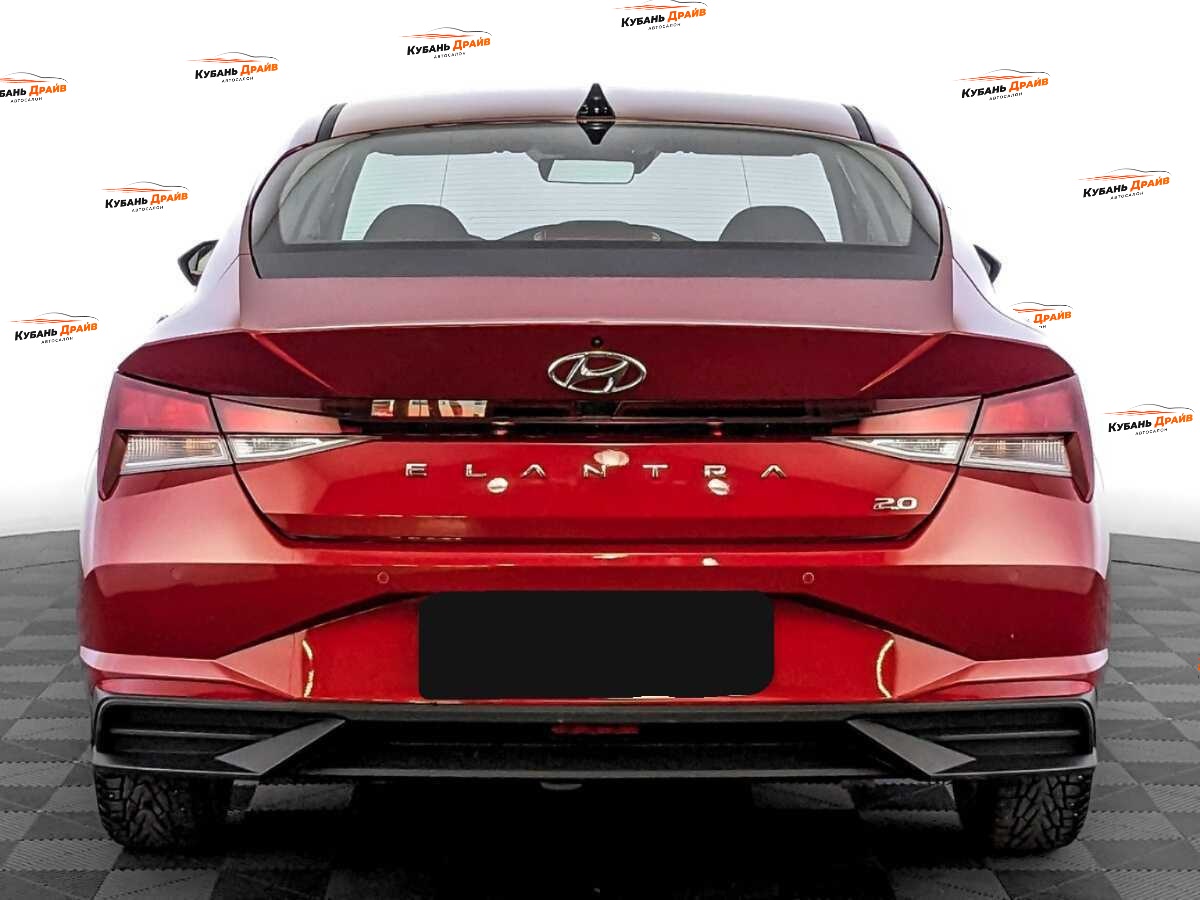 Hyundai Elantra 2021 года с пробегом. Фото: #5