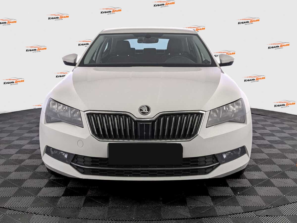 Skoda Superb 2017 года с пробегом. Фото: #1