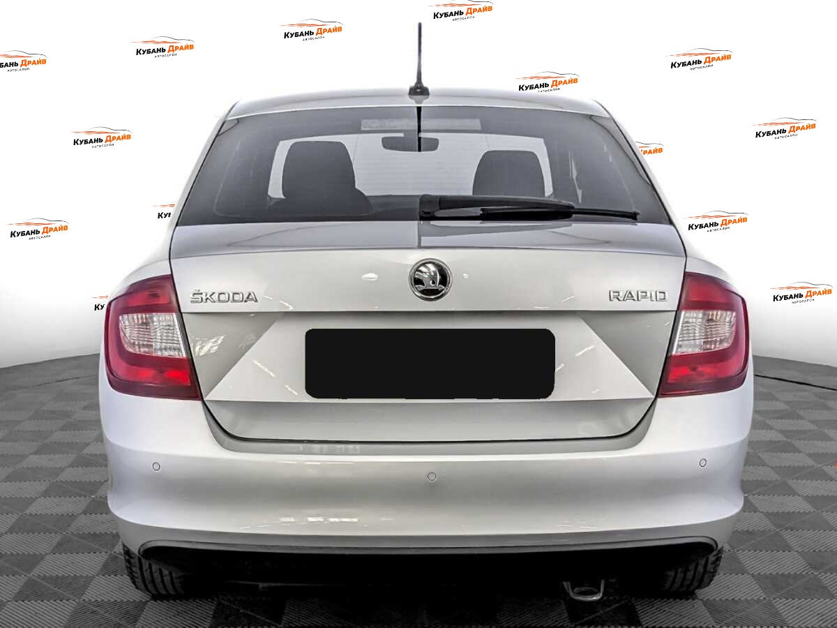 Skoda Rapid 2018 года с пробегом. Фото: #5