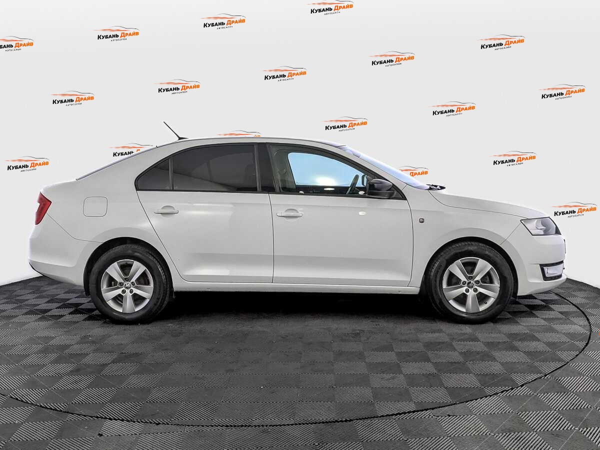 Skoda Rapid 2017 года с пробегом. Фото: #3
