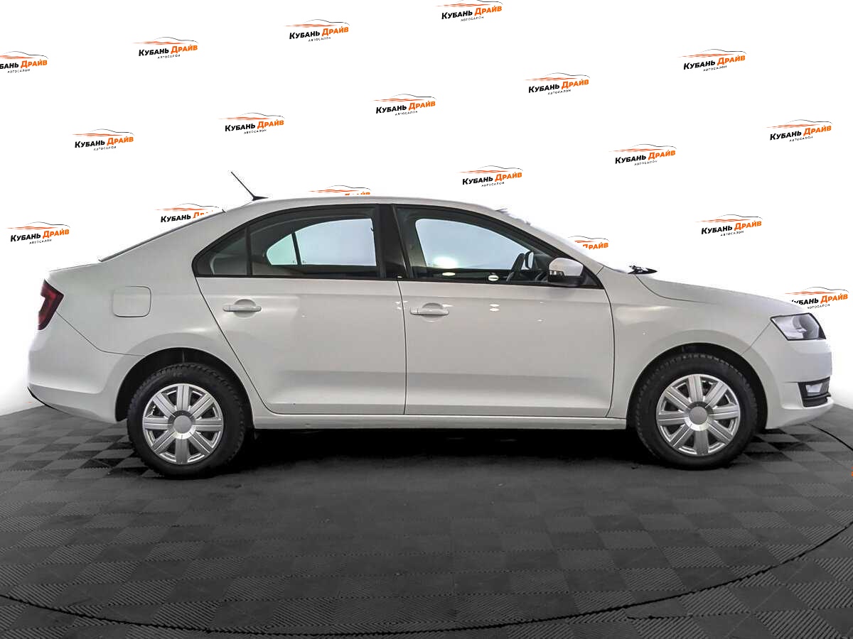 Skoda Rapid 2019 года с пробегом. Фото: #3