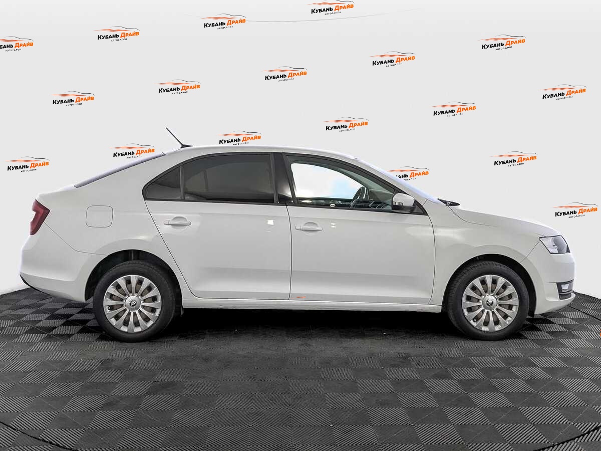 Skoda Rapid 2019 года с пробегом. Фото: #3