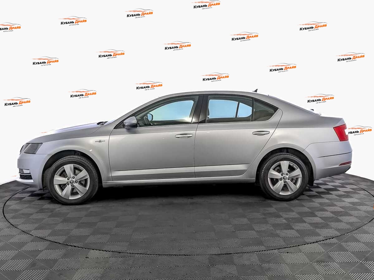 Skoda Octavia 2020 года с пробегом. Фото: #7