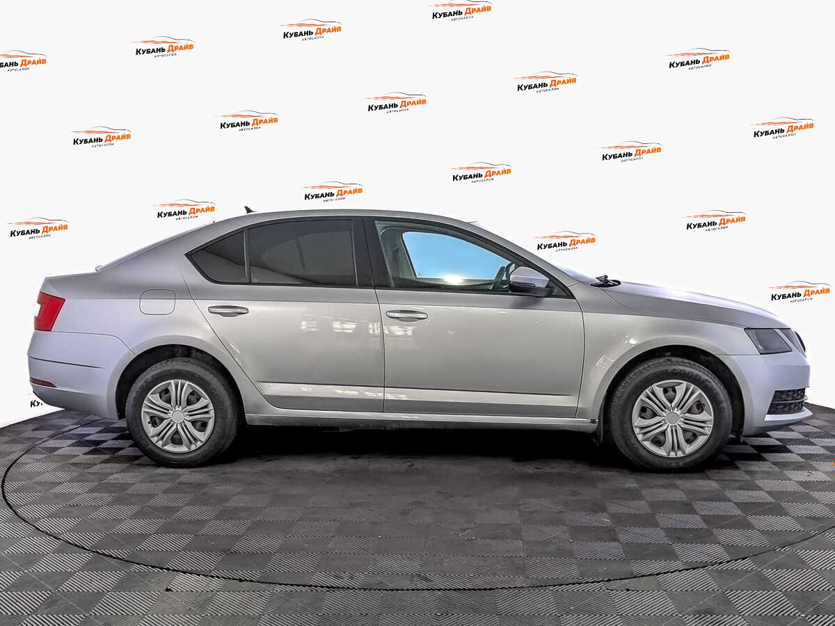 Skoda Octavia 2017 года с пробегом. Фото: #3