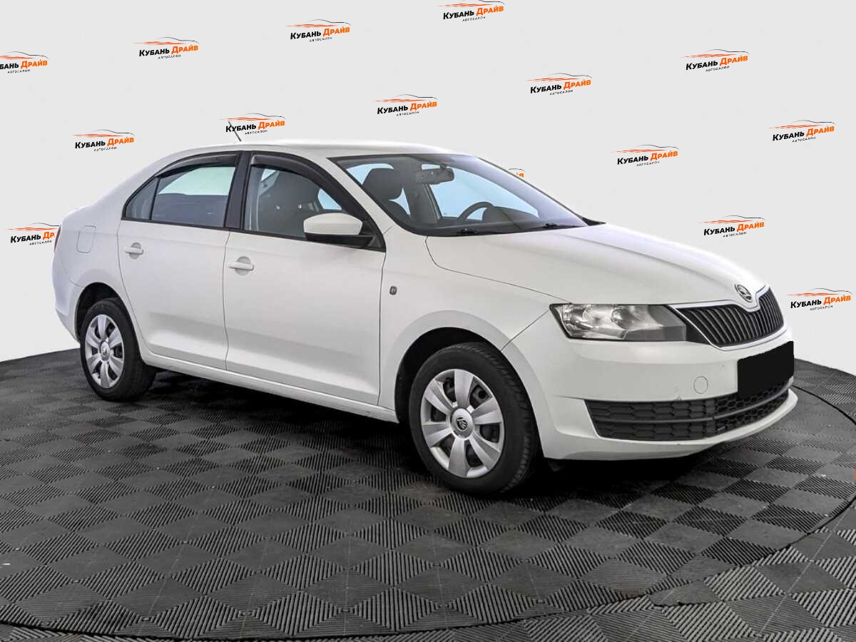 Skoda Rapid 2015 года с пробегом. Фото: #2