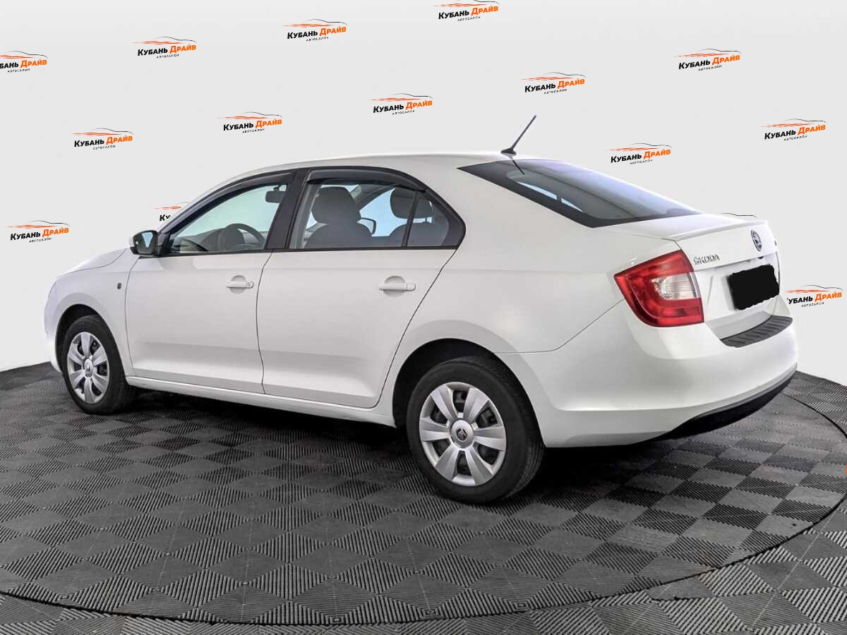 Skoda Rapid 2015 года с пробегом. Фото: #6