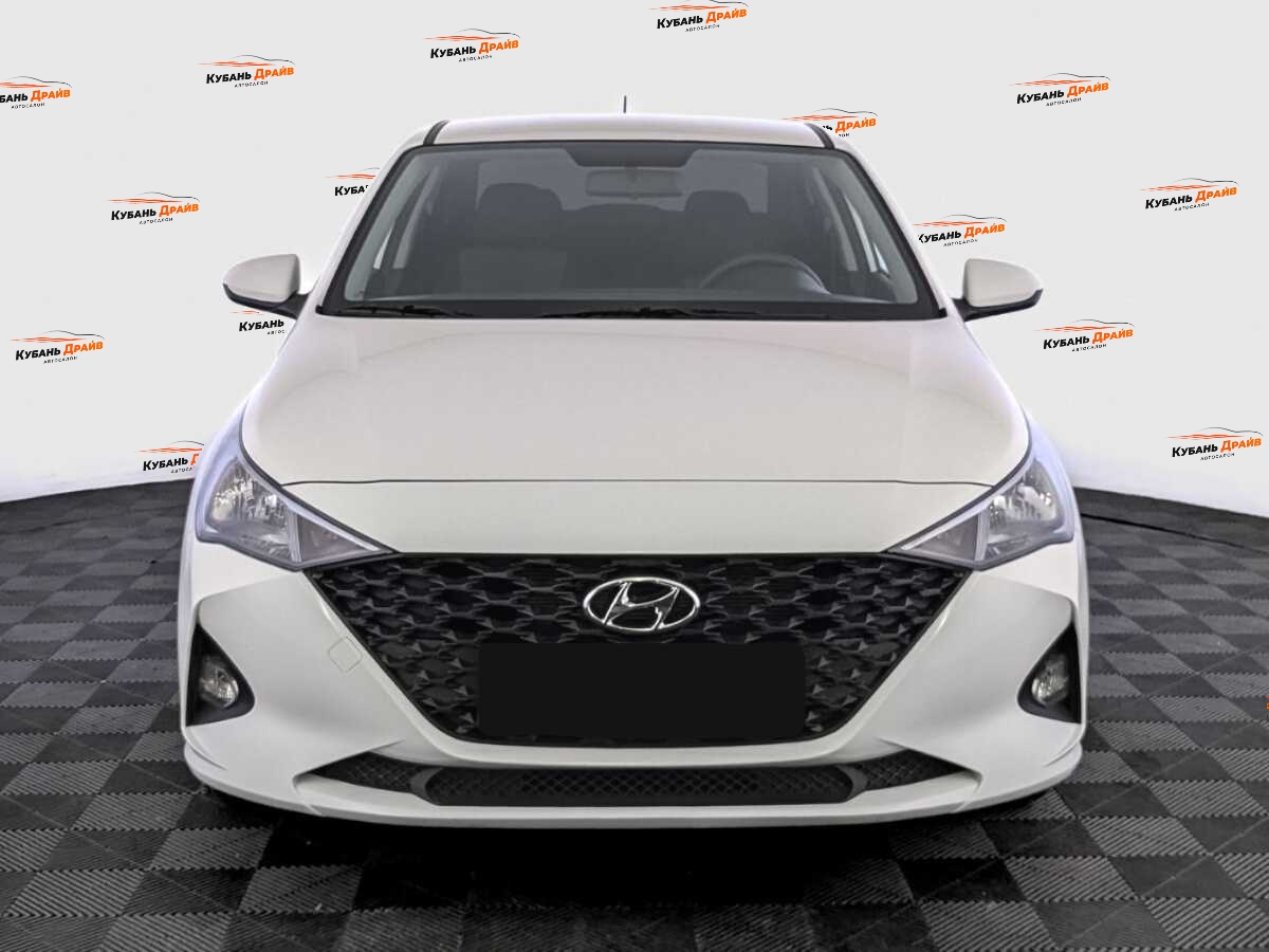 Hyundai Solaris 2022 года с пробегом. Фото: #1