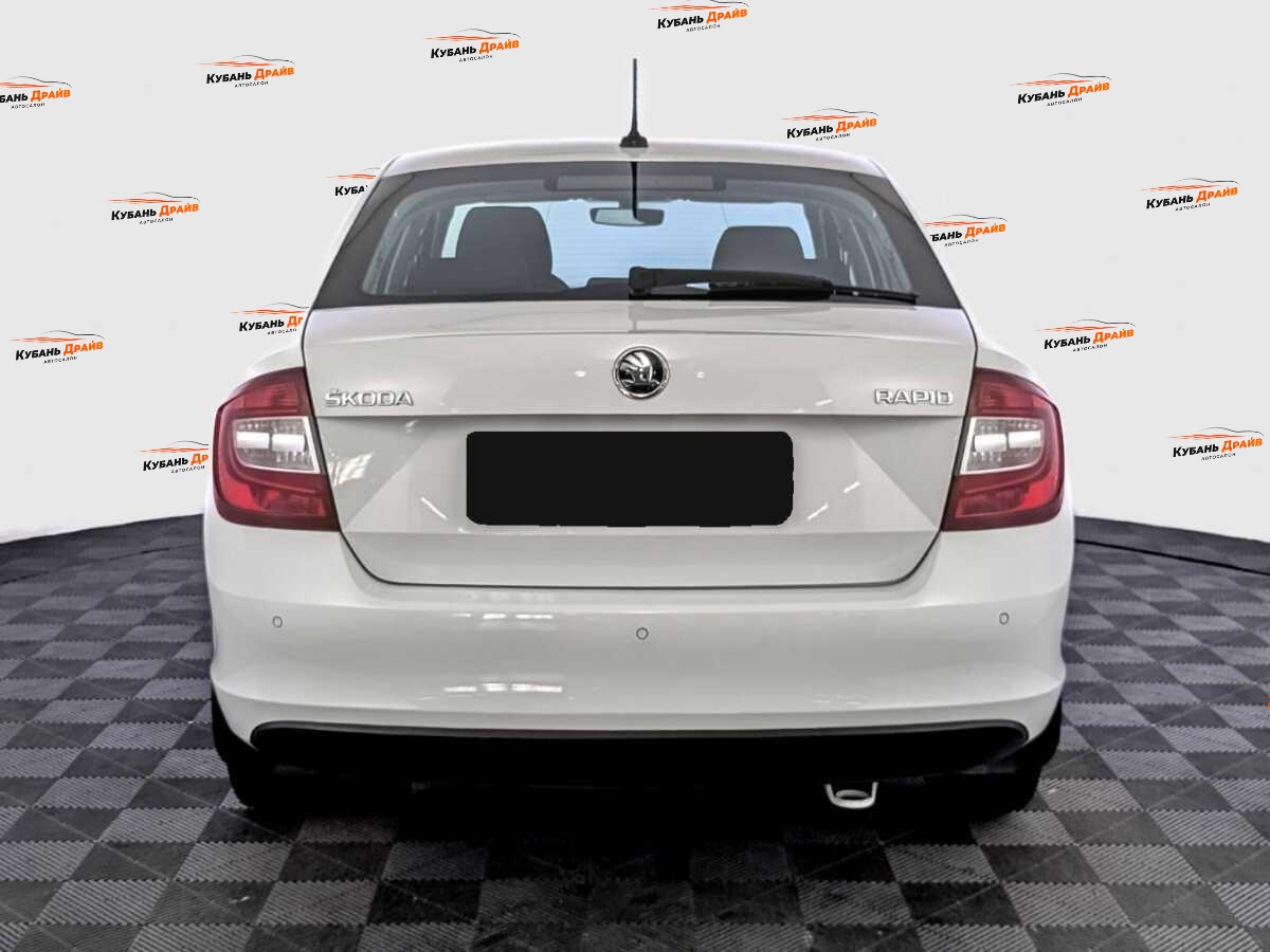 Skoda Rapid 2018 года с пробегом. Фото: #5