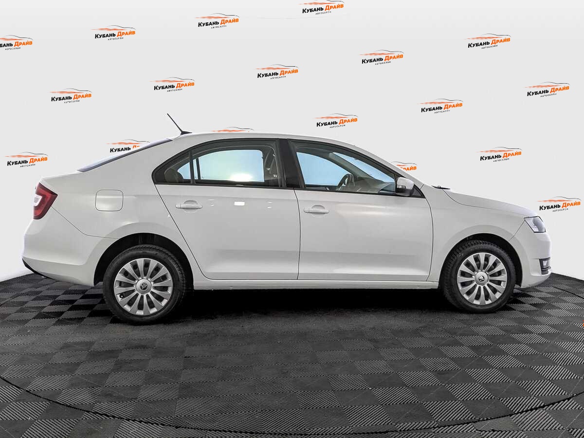 Skoda Rapid 2019 года с пробегом. Фото: #3