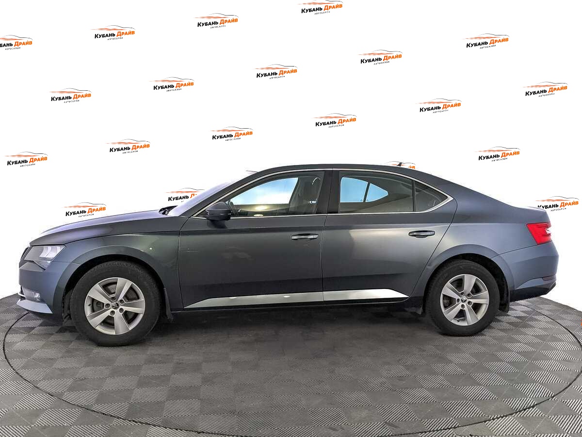Skoda Superb 2019 года с пробегом. Фото: #7
